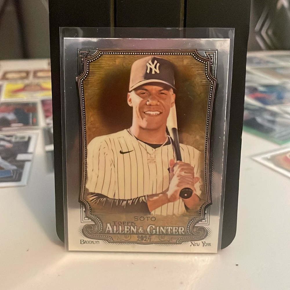 Topps Allen & Ginter 2024 Silver #90 Juan Soto (Yankees) Baseball Card